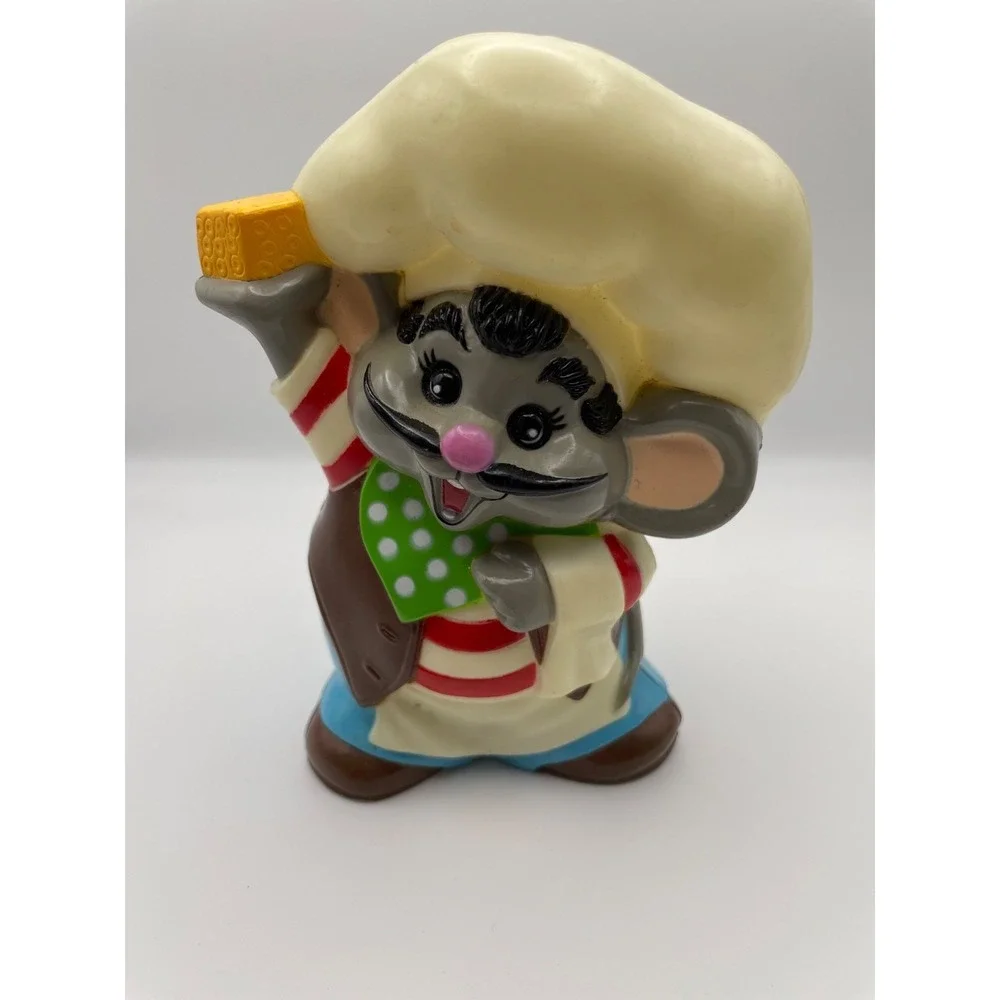 Giftco Vintage Bear and‎ Mouse Powder Spice Cheese Shakers Plastic